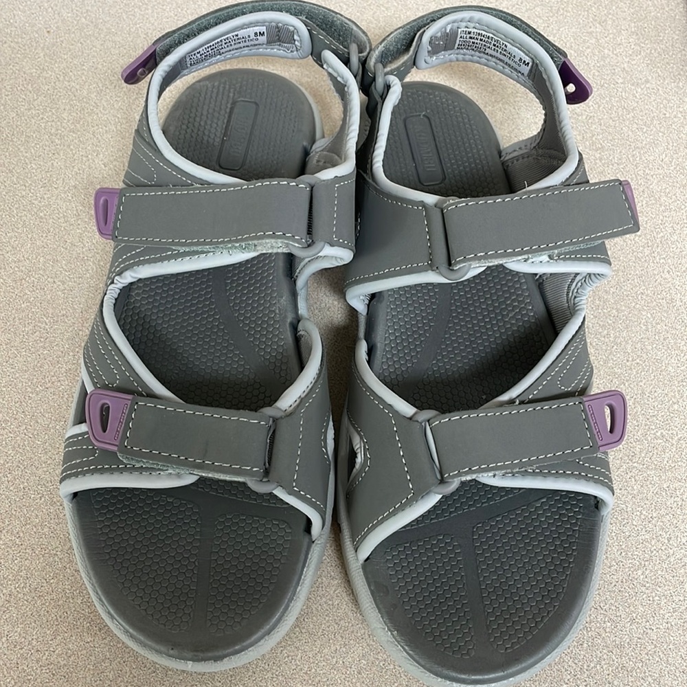 Khombu Women's Sandals 8